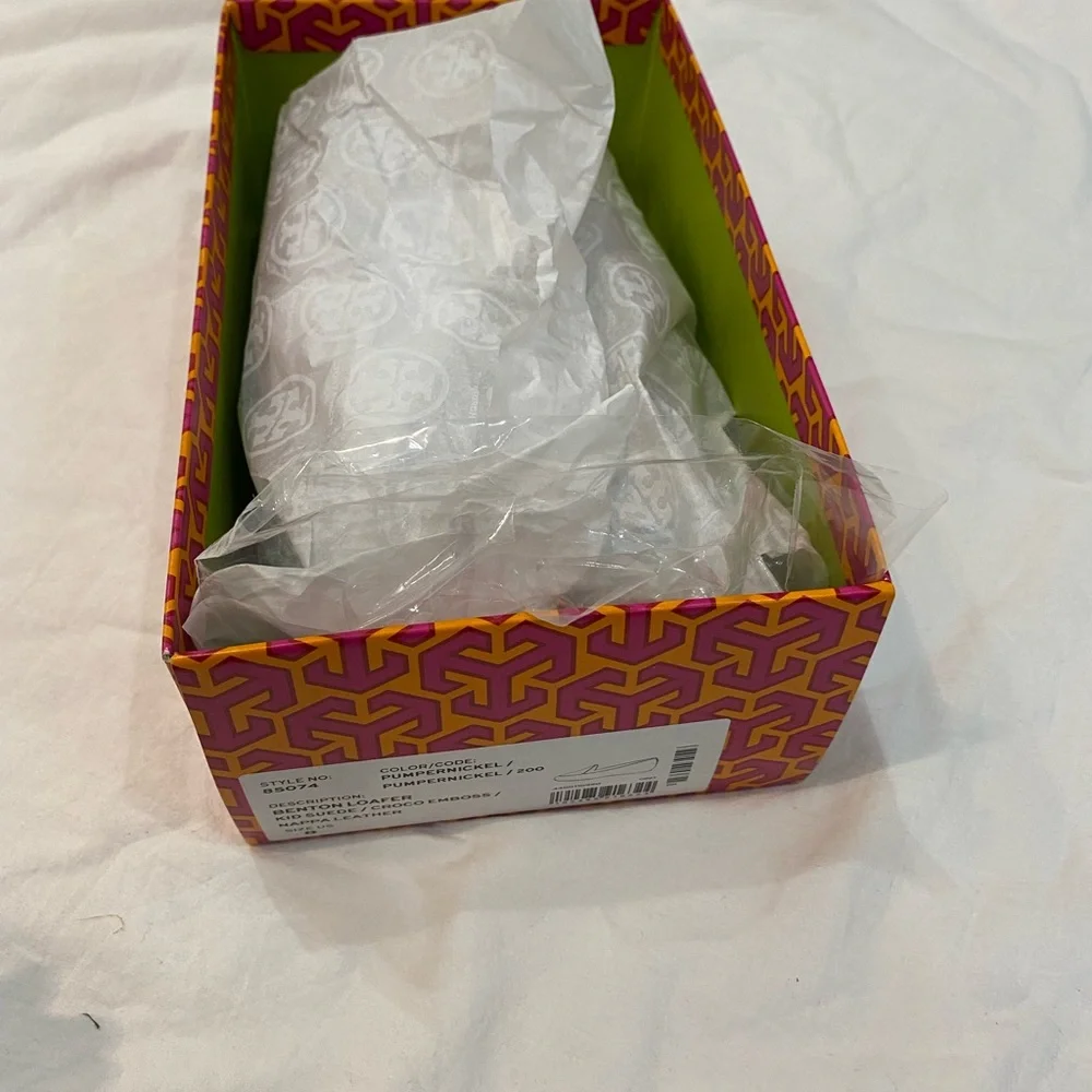 Tory Burch women’s loafer - Picture 7 of 12